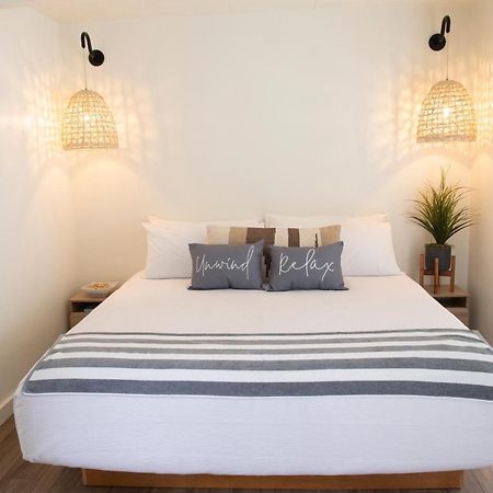 Endless Coast, A Boutique Hotel Уелфлийт Екстериор снимка